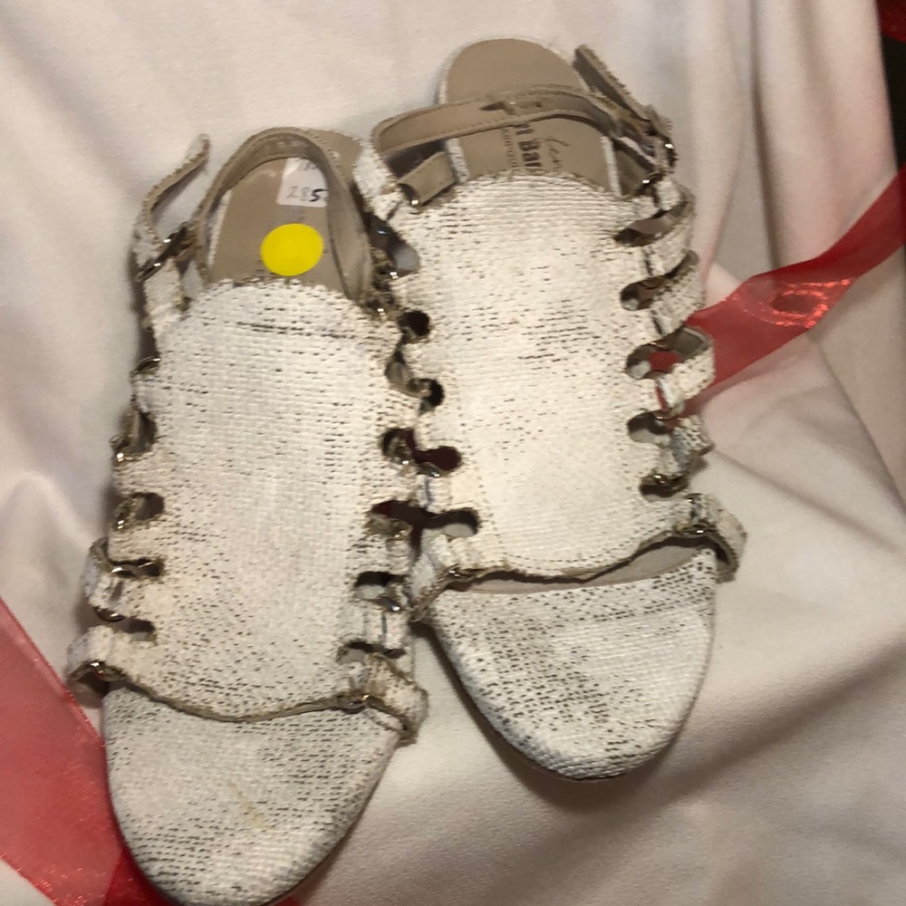 Shoes - Picture 8 of 8